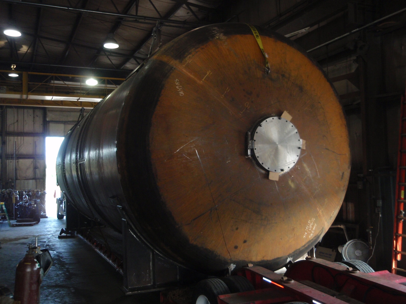 Dearator Storage tank on truck